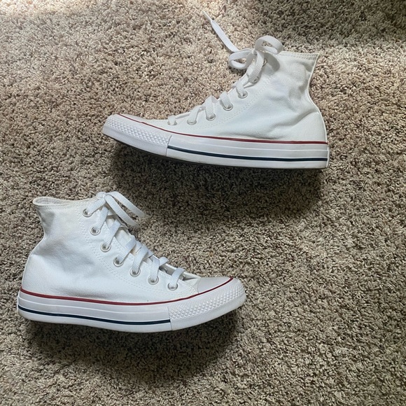 SOLD Chuck Taylor All Star Canvas in White size 7 - Picture 3 of 9